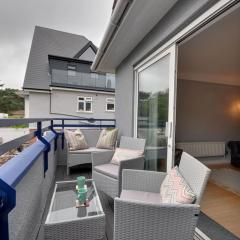 Mauve on Sandbanks Peninsula- Balcony and parking