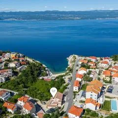 Beachfront Apartment Betty - Happy Rentals
