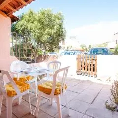 Charmant pavillon studio mezzanine avec piscine, terrasse, 4 couchages, animaux OK, parking privé - FR-1-409-52
