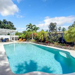 Private Pool & Hot Tub Home, 6 miles from the Beach