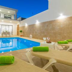 Can Serra - Villa With Private Pool In Sa Pobla Free Wifi