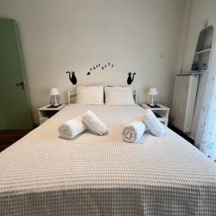 Sonia's SKG 3 Bedroom Family Apartment - Near Metro