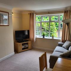 Flat in Kingston Upon Thames