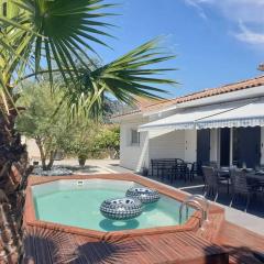 Villa de 5 chambres avec piscine privee jardin clos et wifi a Saint Medard en Jalles