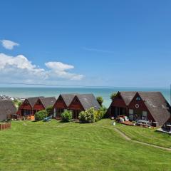 WOW! Amazing SEA VIEWS at Coastal chalet in Kingsdown Park with pool No 40