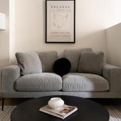 Maison Place Jacques-Cartier by Luxury In Transit