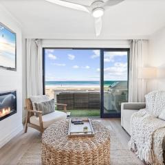 Luxury Ground N Oceanfront Unit with Patio Lounge