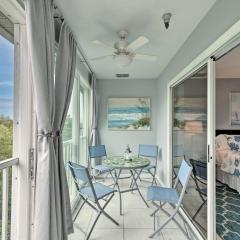Walk to Manatee Public Beach Cozy Getaway!