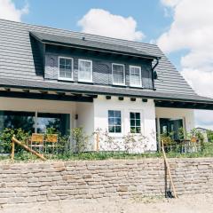 Hof Köhne - Haus Landvergnügen links