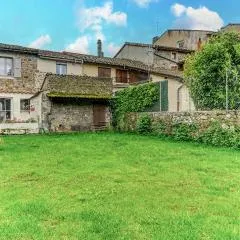 Beautiful Home In Pélussin With Kitchen