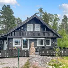3 Bedroom Gorgeous Home In Treungen
