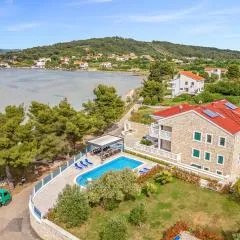 Awesome Apartment In Mrljane