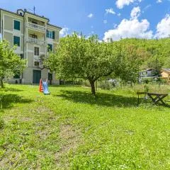 Nice Apartment In Loco Di Rovegno