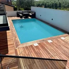 Villa Monte R+Luxury