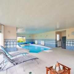 Piscine couverte - sauna - Maison pour 9 à Loctudy