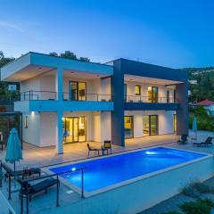 Villa Ziganto with a view of the Kvarner Bay