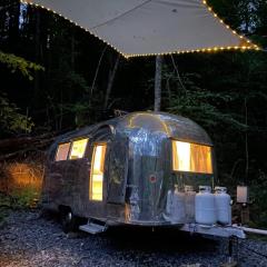 Shinytiny Airstream Near Smokies