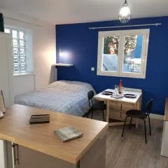 Charmant studio à côté de la gare