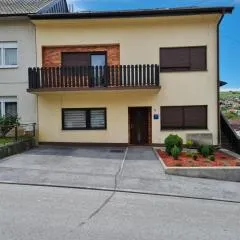 Apartman LORA