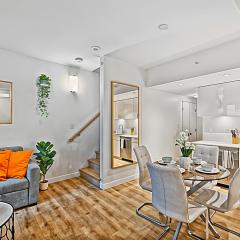 Modern 2-Bedroom Townhouse in the Heart of Downtown
