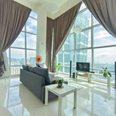 Maritime Suite Penang - City & Sea view