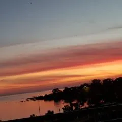VIEILLE VILLE D AJACCIO de 1 a 4 PERs A 300M DU PORT ET A 15 MN DE LAEROPORT PROCHES DE PLUS BELLES PLAGES ET TTES COMMODITES A PROXIMITE
