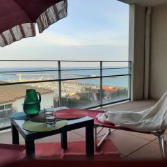 Le Phare au cap Saint Clair