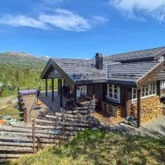 4 Bedroom Cozy Home In Norheimsund