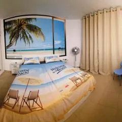 BLUE BAY PARADISE - Beach front apartment with sea view