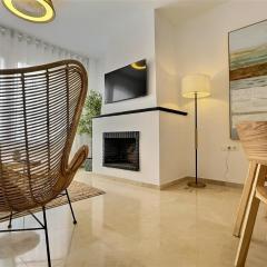 Incredible sea views in this three-bedroom penthouse apartment
