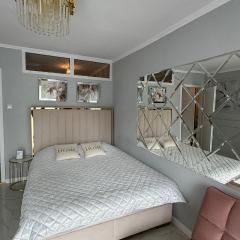 Gold Glamour Apartment Sopot z dwoma sypialniami, duzy balkon