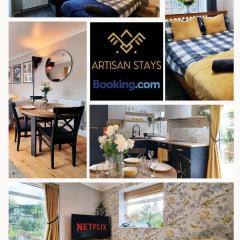 The Rose Garden - House in the Heart of Basildon by Artisan Stays I Free Parking I Weekly or Monthly Stay Offer I Sleeps 6