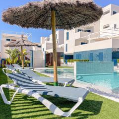 Hola Blanca - Sea, Golf, Chill