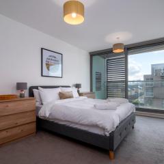 GuestReady - Cityscape Delight with Canal View