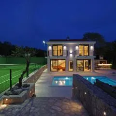 Villa Sokol with tennis court, heating pool, gym and sauna