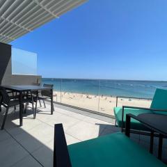 GuestReady - Beachfront Naufrago's Retreat 2