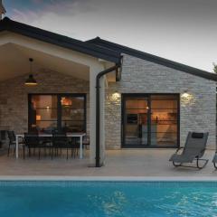 Beautiful Villa Regina with private pool near the sea by WiiBuk