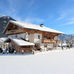 Apartment Gasteighof-2 by Interhome