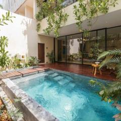 Luxury Condo with Private Pool