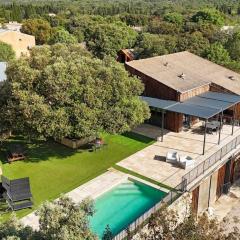 Maison atypique avec piscine