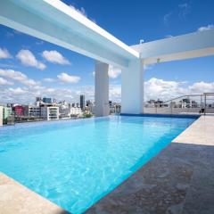 Luxury 2Bedr, 2 Balcony Pool, Gym, Downtown Santo Domingo
