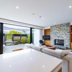 Central Wanaka Lakeside Condo