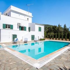Secret Garden Villa-3BD, Pool & BBQ in Chalikounas