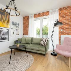 Komfortowy Apartament dla 4 osób z Parkingiem by Renters