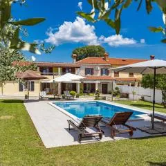 Villa Ancora With Private Pool - Happy Rentals