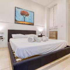 Cozy Studio with Private Backyard in Floriana by 360 Estates
