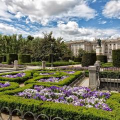 Royal Palace Luxury Suites Center Madrid