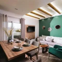 Green Apartment in the Hill