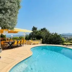 Beautiful family home with sea view