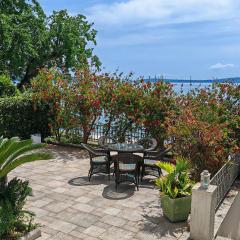 Gorgeous Apartment In Kastel Luksic